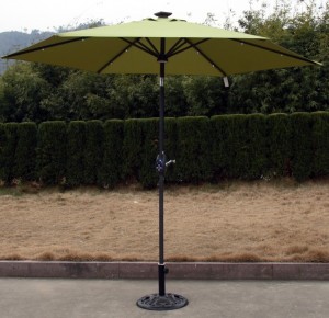 solar umbrella with FM radio attached_1328_2681